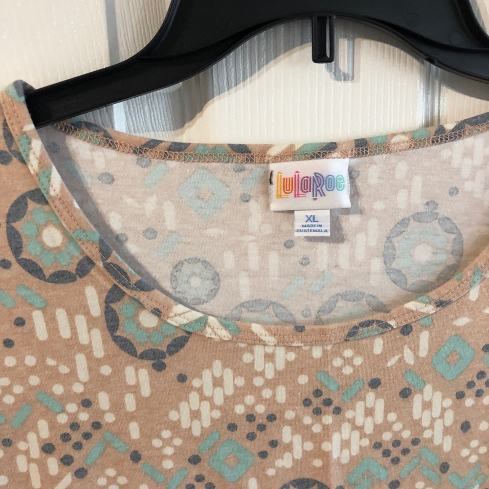 LuLaRoe Irma xL and large new   Beige geometric